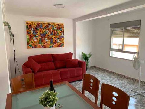 Bright and lovely flat 15 min to Valencia centre