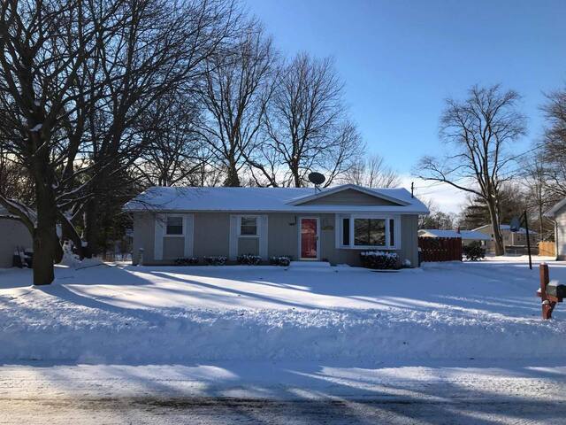 Home in the heart of Portage