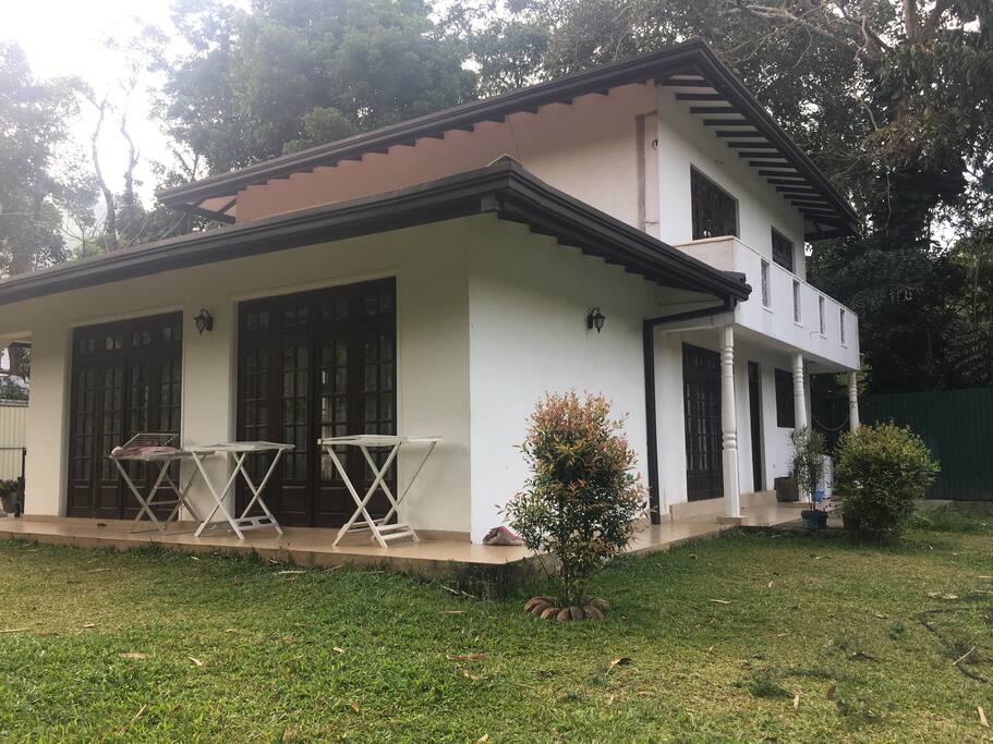 Villa with the backyard