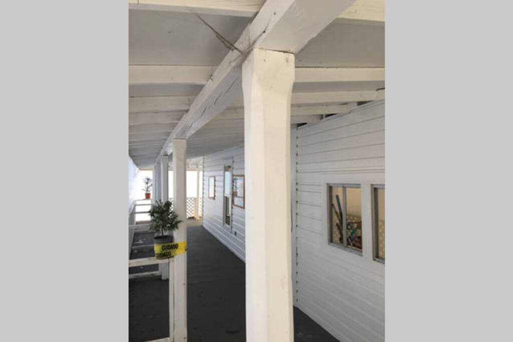 The Veranda of 292 SE Pine