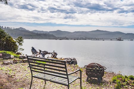 Waterfront Water's Edge in Lincoln City