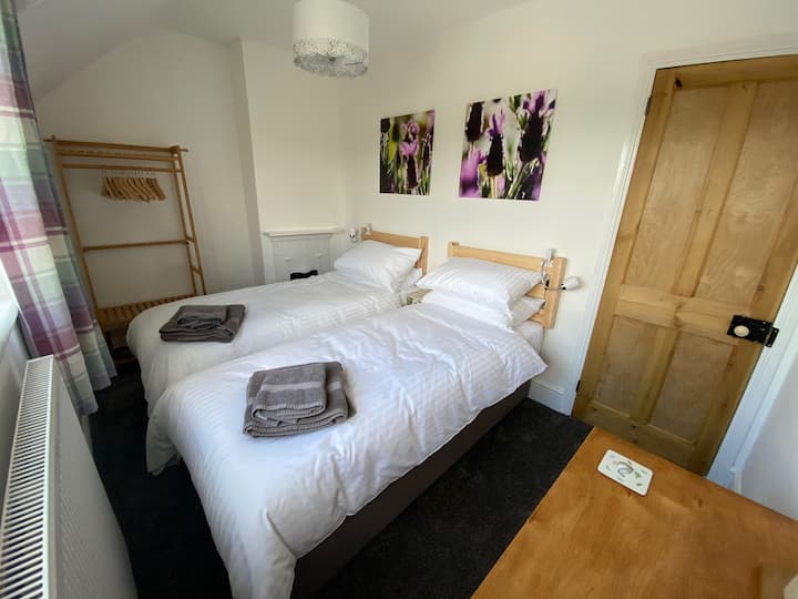 卧室2 -可转换成加大双人床