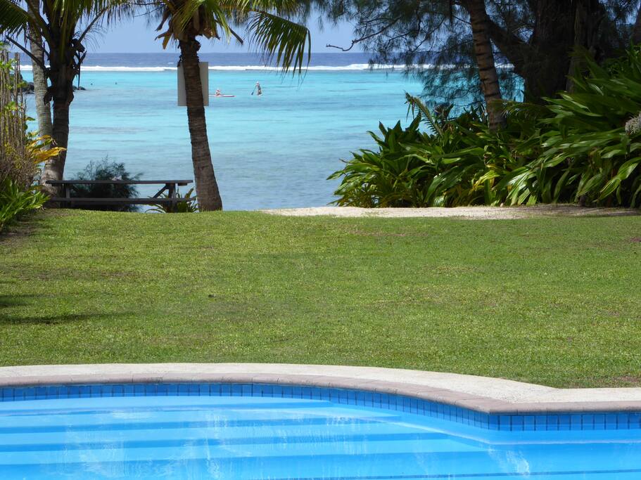 your own pool to lagoon = steps!