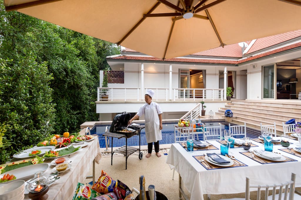 Rental price comes with private chef everyday, she specialize in Thai and Japanese Food