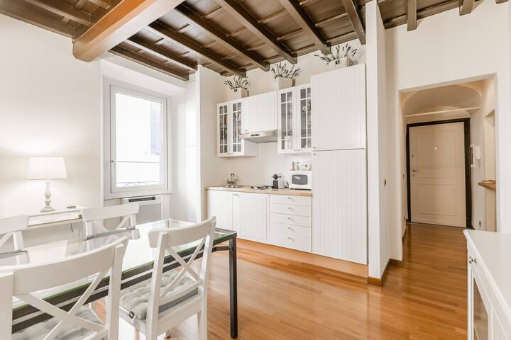 Navona Bernini Lodge gallery image 5