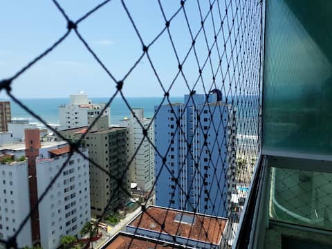 Successful Airbnb property: Apartment Praia Grande Vila Tupi 50 meters from the beach in Praia Grande