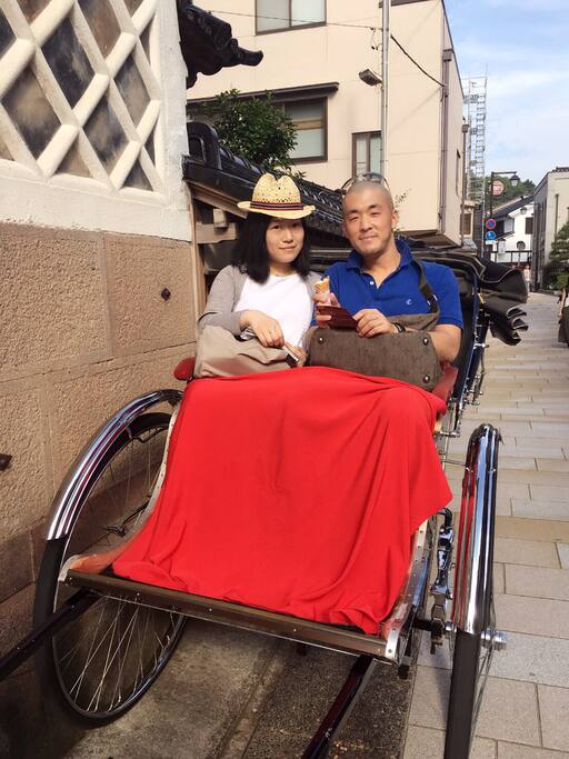 Hello, we are host for you Jun and Kana. We are looking forward to seeing you.