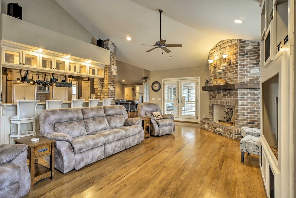 This 9,000-square-foot mansion boasts a pristine executive chef's kitchen.