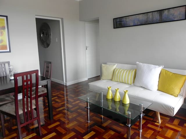 City & harbour view apartment