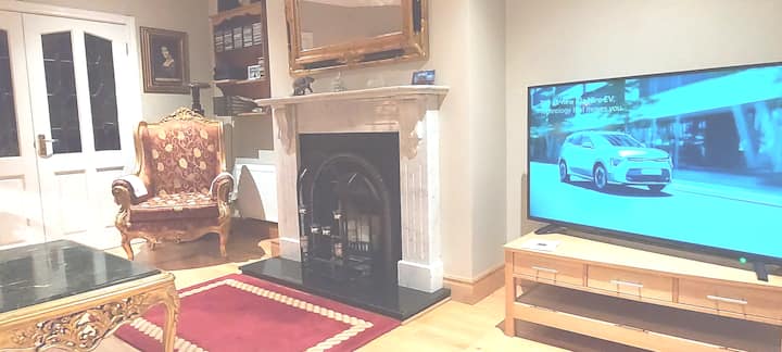 Luxury 6 Bedroom Detached Property Galway City. - Galway