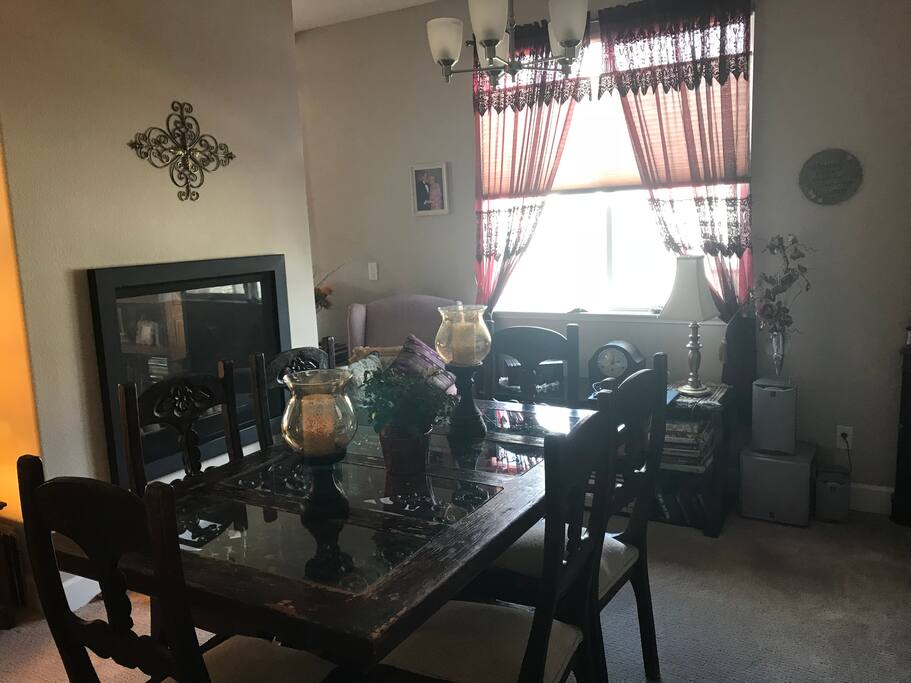 Dining /sitting room