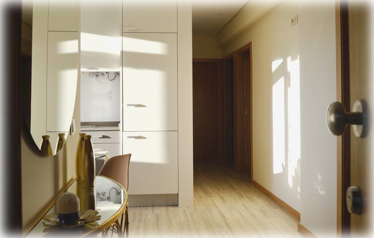 Alma Invicta Alegria I gallery image 5