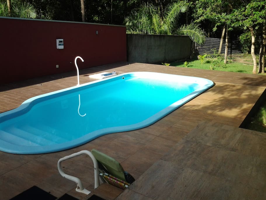 Piscina com Ducha, Cascata e Hidro
