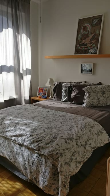 Bedroom, Faces Street, Double Bed