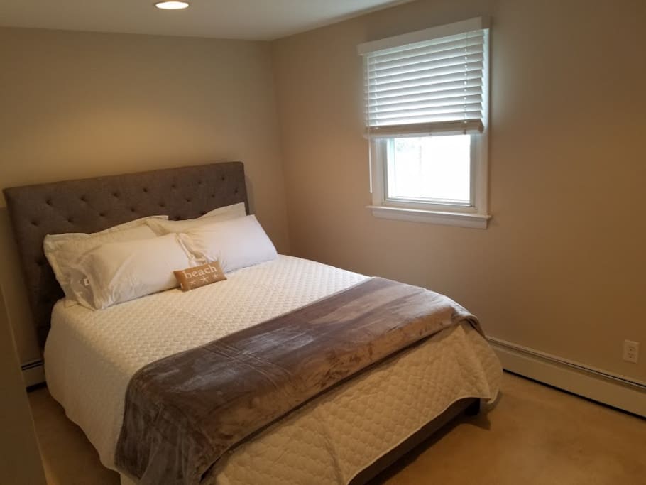 Queen Bedroom 1