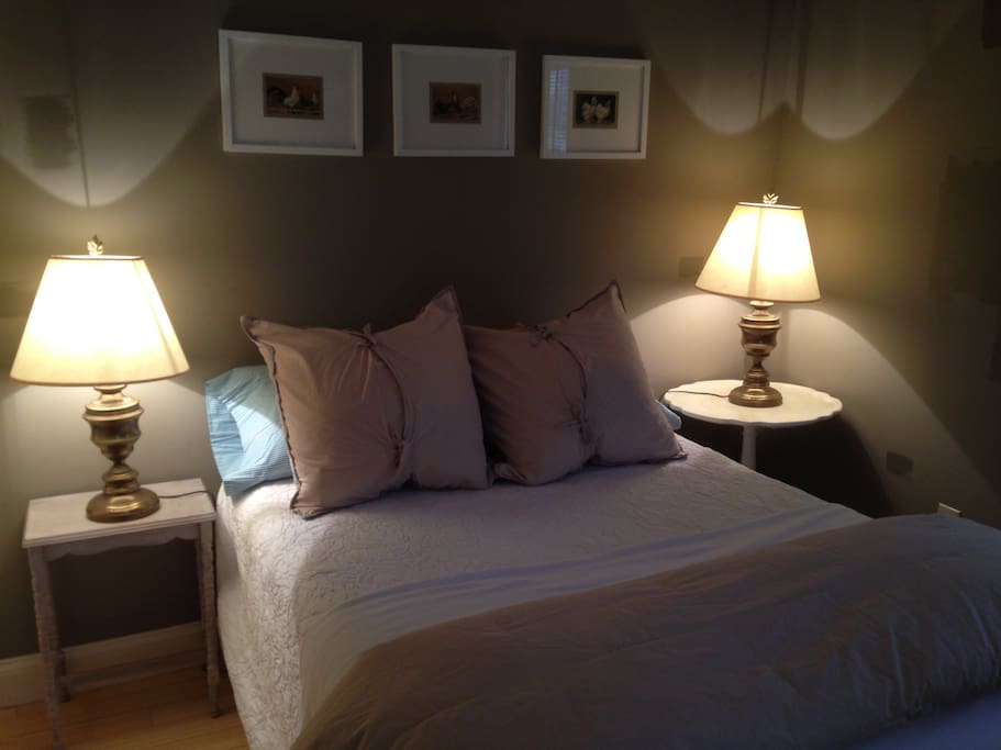 Full size bed with nights stands