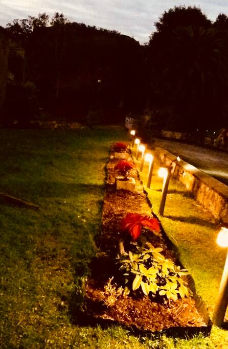 Acceso de noche.