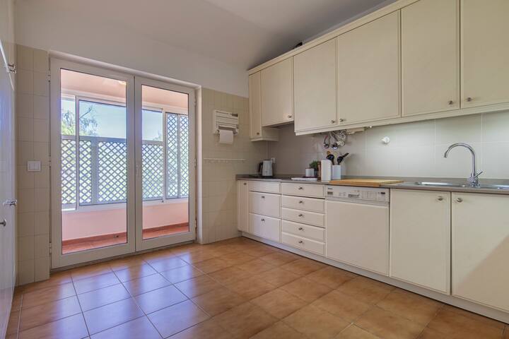 Luxury Colina Park gallery image 4