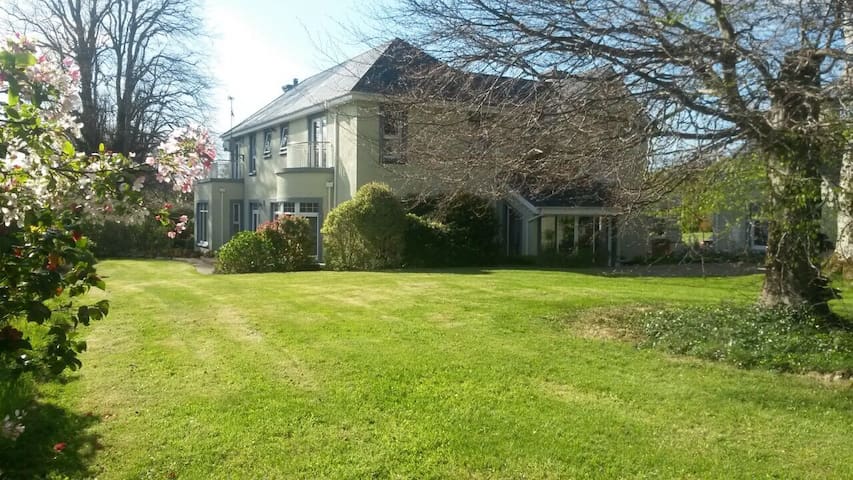 Room ensuite quiet private location