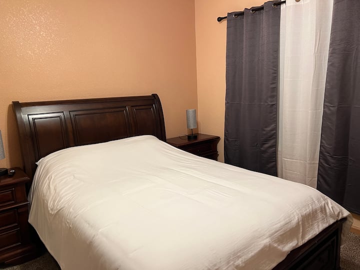 3rd Queen Bedroom. Brand new mattress for 2022