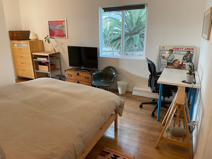 غرفة النوم 2