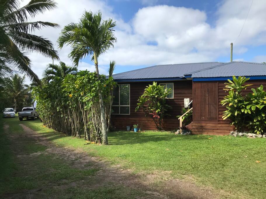 Front Entrance to Tiare Villa