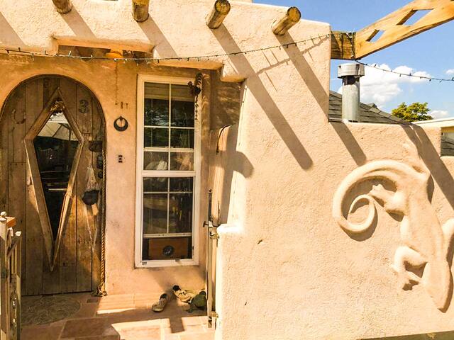 Funky Vibrant SLC | Sugarhouse Condo