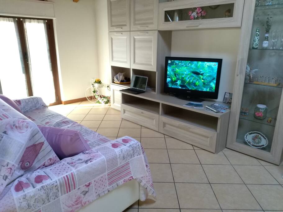 Sala con divano letto