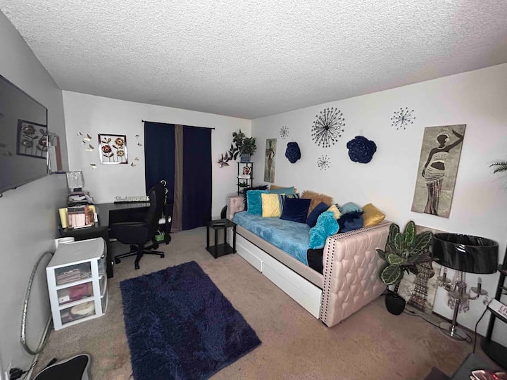 Women-only Safe & Peaceful Stay And Great Location - Santee, CA