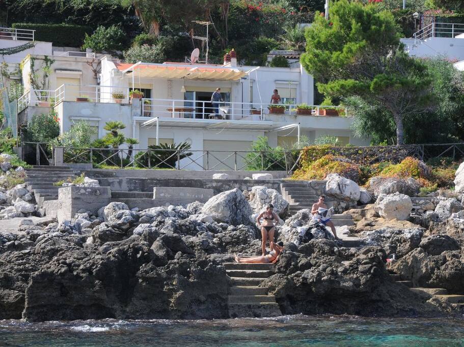 Discesa al mare (20 metri di distanza)