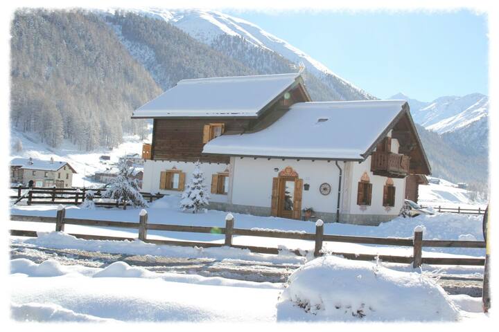 La Baita tra le Alpi