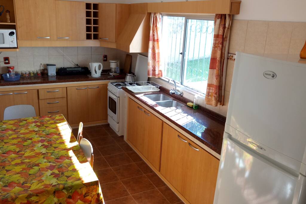 cocina espaciosa y muy completa