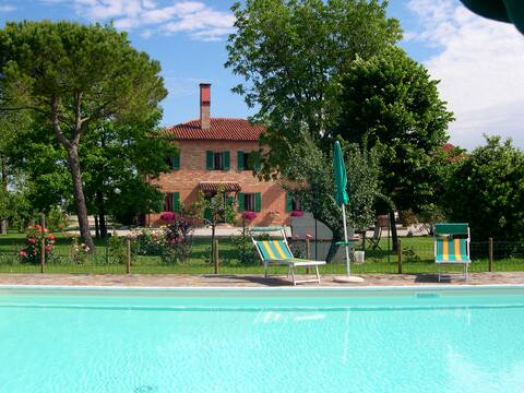 Private farmhouse apartment with swimming pool
