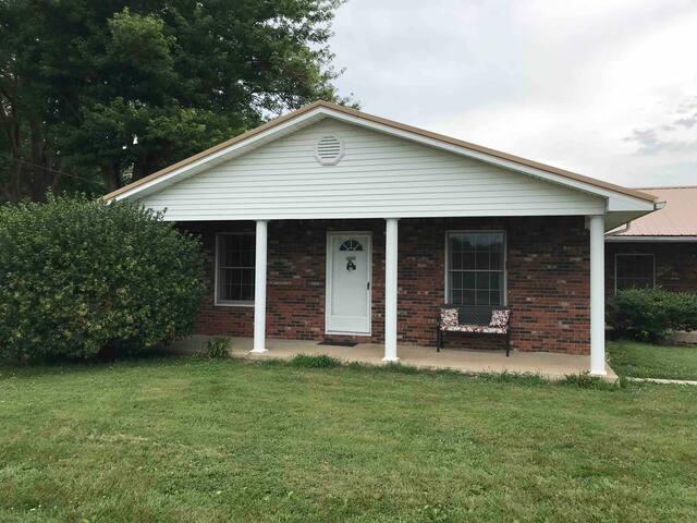 Airbnb Cave City Vacation Rentals Places To Stay Kentucky