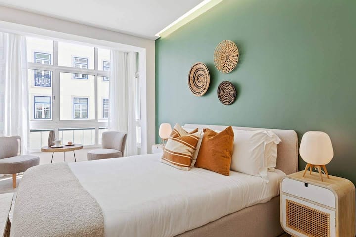 Chambre spacieuse, moderne et belle avec beaucoup de lumière - taille du lit : 160x200
Climatiseur (chauffage et climatisation) dans la chambre.