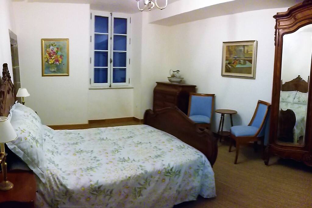 Mauzac bedroom