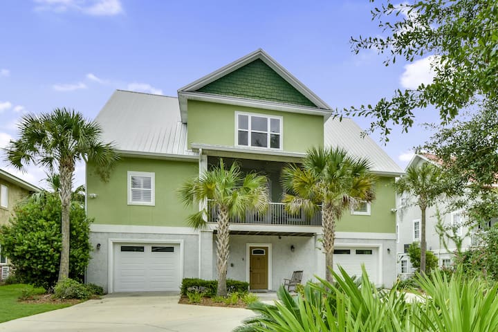 DeLoach Sotheby's International Realty managed Airbnb listing 2
