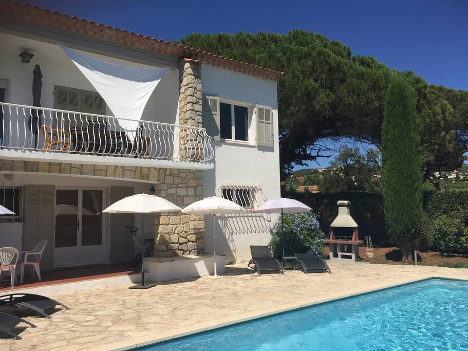 Façade côté piscine