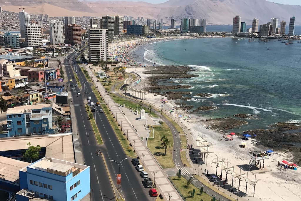 La mejor vista de Iquique, primera línea frente al mar.