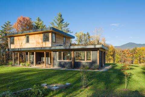 Modern Home in Lincoln on 13 ac W/ Lvl 2 Charger