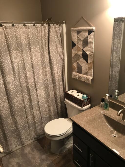 Private bathroom: Tub shower