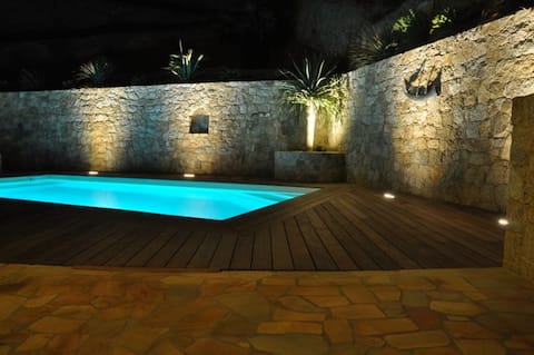 Top Airbnb: 50 m2, 2nd floor, high standing, sea view à Monticello