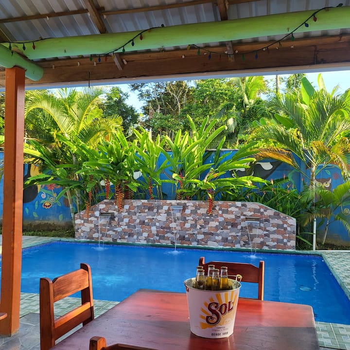 Casa Tui 100 Private Pool, WiFi, Air Con Houses for Rent in