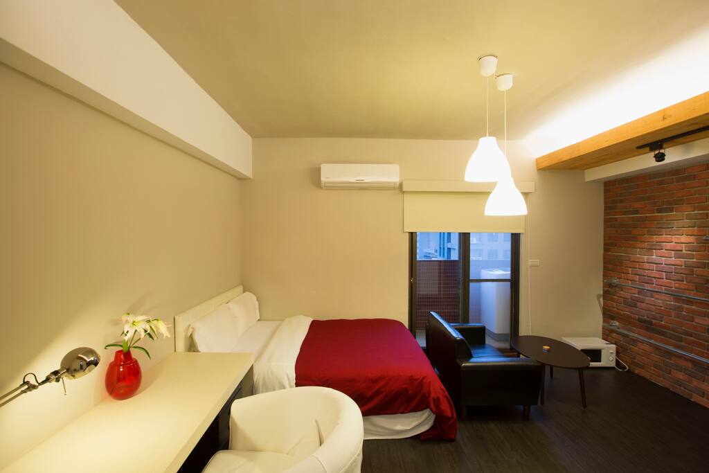 房間全景
Room view from bathroom.