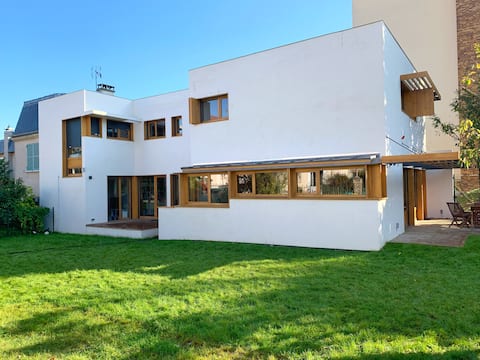 Modern quiet house with garden, Paris center 12min