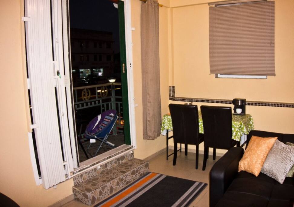 SITTING AREA