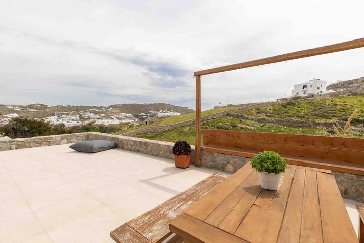 IKADE Mykonos I, 2 BR @ 2 bathrooms gallery image 3