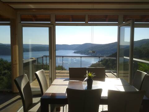Dream apartment with a dream view of the Edersee