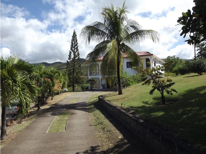 Pretty 2 parts any Vieuxhabitants Guest suites for Rent in Vieux