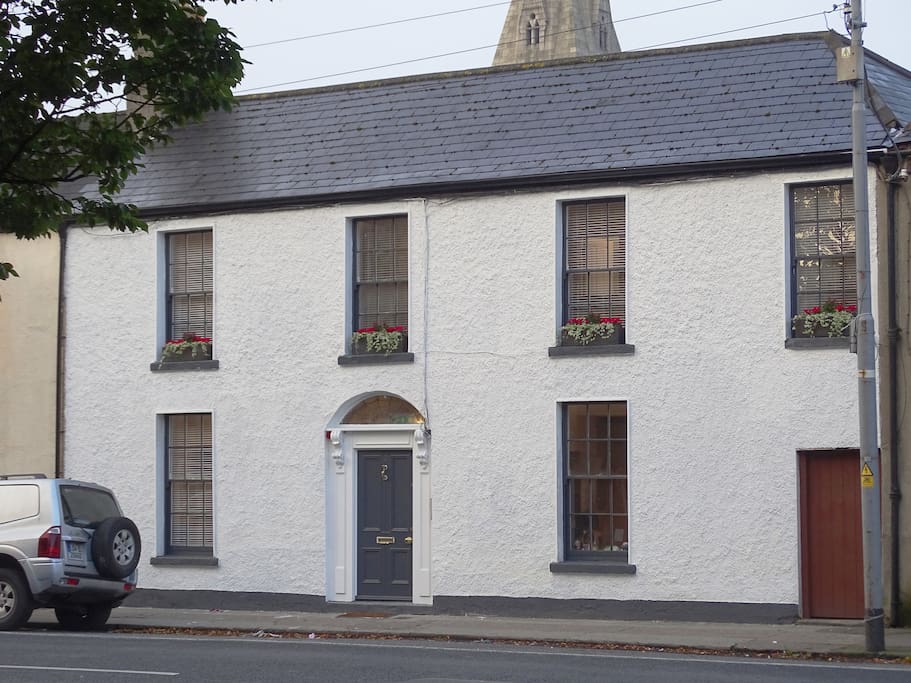 2 Sussex Road
